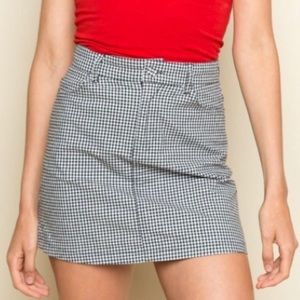 BRANDY MELVILLE GINGHAM JULIETTE SKIRT